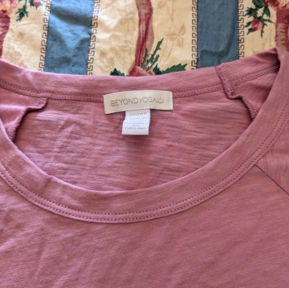 Yoga top - Picture 5 of 7